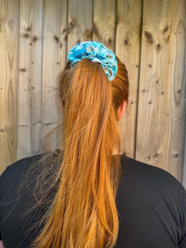 Manta Meadows Scrunchie