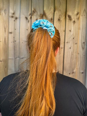Manta Meadows Scrunchie